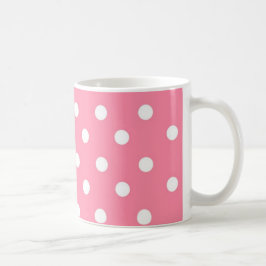Café Rosa com a caneca de pontos brancos