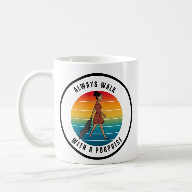 CAFÉ SEMPRER CAMINHE COM UMA CANECA DE TONINHA (Esquerda)