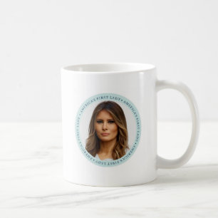 Café Senhora Caneca do TRUNFO de Melania primeira