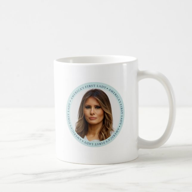 Café Senhora Caneca do TRUNFO de Melania primeira (Direita)