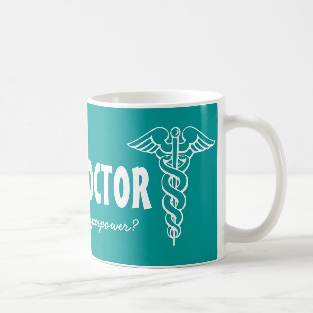 Café Sou um médico qual é o seu superpoder caneca de ca (Direita)