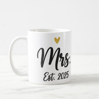 Café Sra. Est. 2025" Caneca Noiva com Coração de Ouro