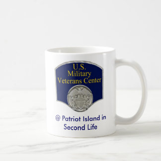 Café U.S. Centro militar dos veteranos na caneca de