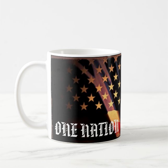 Café Uma caneca de independência patriótica em 4 de jul (Esquerda)