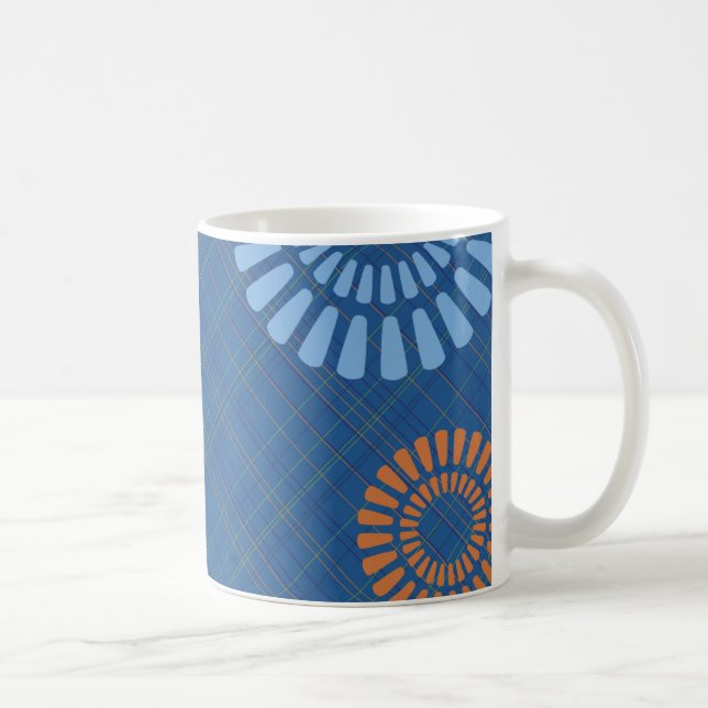 Café Xadrez azul alegre, cor de laranja, caneca clássic (Direita)