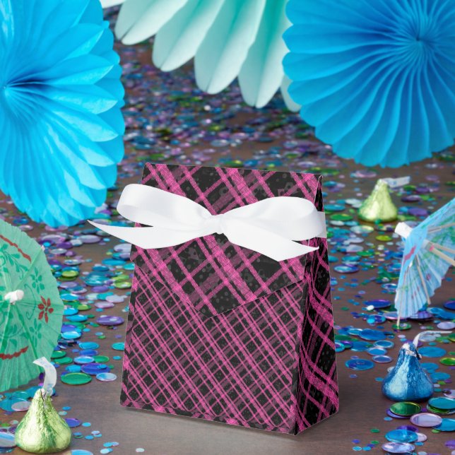 Caixa de Favor Artístico e Elegante (Festa)