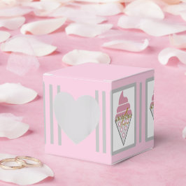 Caixa de Favor de Sorvete Irresistível por Adiela