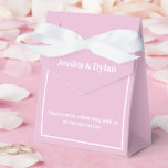 Caixa de Favor de Tratamento de Festa<br><div class="desc">Esta caixa de favor de festa é mostrada em uma cor elegante mauve e branca.
Personalize este item e mude o texto de exemplo para o seu.
Dica: Basta adicionar seus ótimos tratamentos e adicionar alguma fita festiva.</div>