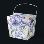 Caixa de Favor do Bolo Floral de Aniversário do bo<br><div class="desc">Flores Florais bonito de Iris Azuis Boxes de Casamento/Bolo de Aniversário Caixas de Favor,  com nome totalmente personalizável. Projetado a partir de uma das minhas pinturas aquáticas.</div>