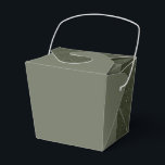 Caixa de Favor Personalizada Metade-e-Metade Verde<br><div class="desc">Eleve a embalagem do seu evento com esta Caixa de Favor Personalizada Verde Musgo Metade-e-Metade, artisticamente dividida entre um painel verde-musgo liso e um painel rico em manchas de musgo. Perfeita para presentes corporativos, arrecadações de fundos escolares, recepções de casamento, festas de aniversário, festivais religiosos, promoções de feriados e brindes...</div>