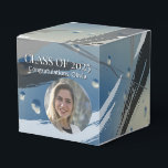 Caixa de Favoritos de Brushstrokes Preto, Branco e<br><div class="desc">Com sabor elegante e versátil,  estas caixas de doces favoritos apresentam traços em preto,  branco e cinza com um sutil design de gota de chuva. Uma escolha na moda para casamentos,  graduações e eventos corporativos,  eles trazem um toque sofisticado e moderno para sua celebração.</div>