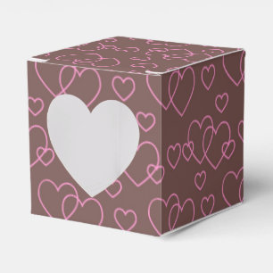 Caixa De Favoritos De Chocolate E Corações Rosa