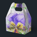 Caixa de Favoritos do Bolo de Casamento Floral de<br><div class="desc">Bonito viola Floral Florres Caixas de Favor de Bolo Casado,  Totalmente Personalizável. Projetado a partir de uma das minhas pinturas aquáticas.</div>