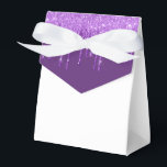 Caixa de Guloseimas com Efeito de Glitter<br><div class="desc">A caixa de lembrancinhas é mostrada com uma impressão de glitter falso roxo na aba frontal. 
Perfeita para presentear guloseimas. Personalize este item ou compre como está.
Dica: Basta adicionar suas ótimas guloseimas e um laço fofo.




Impressão Licenciada</div>