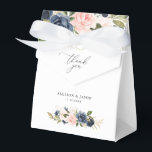 caixa de lembrança de casamento floral elegante em<br><div class="desc">flores em aquarela pintadas à mão em azul marinho e rosa elegante. O texto e as cores podem ser alterados para combinar com o tema do seu casamento.</div>