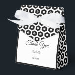 Caixa de Lembrança de Festa Preta e Branca Elegant<br><div class="desc">Caixa de Lembrança de Festa preta e branca Chic.</div>