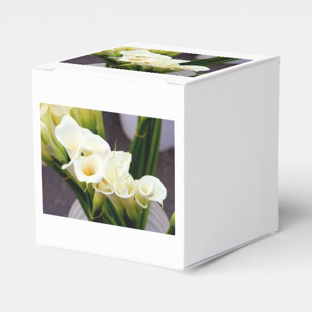 caixa de oferta calla lily (Frente)