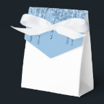 Caixa de Presente da Festa com Brilho Drip<br><div class="desc">Caixa de lembrancinha é mostrada com uma impressão de brilho falso azul na aba frontal. 
Perfeita para dar presentes. Personalize este item ou compre como está.
Dica: Basta adicionar seus ótimos presentes e adicionar um laço fofo.




Impressão Licenciada</div>