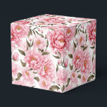 Caixa de Presente da Festa de Impressão de Peônias<br><div class="desc">A caixa de lembrancinha da festa é mostrada com uma linda impressão floral de peônias rosa. 
Personalize este item ou compre como está.
Dica: Basta adicionar seus ótimos presentes e adicionar um laço festivo.



Imagem Licenciada</div>