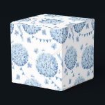 Caixa de Presente de Festa com Impressão de Hortên<br><div class="desc">Caixa de lembrancinha é mostrada com uma impressão floral de hortênsia. 
Personalize este item ou compre como está.
Dica: Basta adicionar seus ótimos presentes e adicionar um laço festivo.</div>