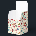 Caixa de presente de Natal decorada, embalagem de<br><div class="desc">Salve o papel de empacotamento e use esta pequena caixa de presentes.</div>