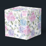 Caixa de Presentes de Festa com Impressão de Hortê<br><div class="desc">A caixa de lembrancinhas de festa é mostrada com uma impressão floral de hortênsia. 
Personalize este item ou compre como está.
Dica: Basta adicionar seus ótimos presentes e adicionar uma fita festiva.</div>