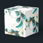 Caixa de Tratamento de Festa de Penas de Pavão<br><div class="desc">A caixa de favor de festa é mostrada em uma linda impressão de penas de pavão. Personalize este item e adicione a ele ou compre como mostrado. Dica: Adicione um adesivo com nomes e adicione alguma fita bonita. Imagem Licenciada Dica: Basta adicionar seus ótimos presentes e adicionar alguma fita festiva....</div>