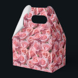 Caixa de Tratamento do Impressão de Rosas Rosa<br><div class="desc">A caixa de favoritos da festa é mostrada com uma adorável impressão floral de rosas rosa. Personalize este item ou comprar como está. Dica: Apenas adicione as guloseimas de excelente e adicione uma fita festiva. Imagem licenciada</div>
