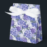 Caixa de Tratamento do Partido da Impressão Hydran<br><div class="desc">A caixa de favor do partido é mostrada com um impressão floral hydrangea. Personalize este item ou comprar como está. Dica: Apenas adicione as guloseimas de excelente e adicione uma fita festiva. Imagem licenciada</div>