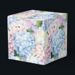 Caixa de Tratamento do Partido da Impressão Hydran<br><div class="desc">A caixa de favor do partido é mostrada com um impressão floral hydrangea. Personalize este item ou comprar como está. Dica: Apenas adicione as guloseimas de excelente e adicione uma fita festiva. Imagem licenciada</div>