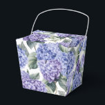 Caixa de Tratamento do Partido da Impressão Hydran<br><div class="desc">A caixa de favor do partido é mostrada com um impressão floral hydrangea. Personalize este item ou comprar como está. Dica: Apenas adicione as guloseimas de excelente e adicione uma fita festiva. Imagem licenciada</div>