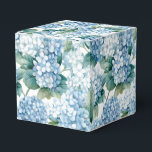 Caixa de Tratamento do Partido da Impressão Hydran<br><div class="desc">A caixa de favor do partido é mostrada com um impressão floral hydrangea. Personalize este item ou comprar como está. Dica: Apenas adicione as guloseimas de excelente e adicione uma fita festiva. Imagem licenciada</div>