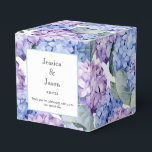 Caixa de Tratamento do Partido da Impressão Hydran<br><div class="desc">A caixa de favor do partido é mostrada com um impressão floral hydrangea. Personalize este item e altere o texto do exemplo para o seu. Dica: Apenas adicione as guloseimas de excelente e adicione uma fita festiva. Imagem licenciada</div>