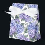 Caixa de Tratamento do Partido da Impressão Hydran<br><div class="desc">A caixa de favor do partido é mostrada com um impressão floral hydrangea. Personalize este item ou comprar como está. Dica: Apenas adicione as guloseimas de excelente e adicione uma fita festiva. Imagem licenciada</div>