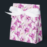 Caixa de Tratamento do Partido Orchids<br><div class="desc">A caixa de favoritos do partido é mostrada com uma adorável impressão floral de orquídeas roxas. Personalize este item ou comprar como está. Dica: Apenas adicione as guloseimas de excelente e adicione uma fita festiva. Imagem licenciada</div>