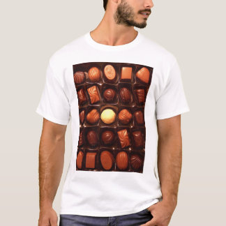 Caixa do t-shirt dos chocolates