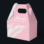 Caixas de Favor de Festa White Palms on Pink Gable<br><div class="desc">Caixas de favor de festa com folhas de palmeira brancas em um fundo rosa. Perfeito para qualquer celebração, festa de aniversário, chá de noiva, festa de noivado, festa de aposentadoria, casamento e mais. Clique em PERSONALIZAR para alterar a cor do fundo, as fontes e adicionar texto. Veja convites e itens...</div>