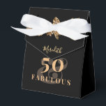 Caixinha De Lembrancinhas 50º aniversário das flores do Ouro de luxo<br><div class="desc">Ornamento floral luxuoso com nome e idade para personalizar para festas de aniversário quic. Principais cores desta modelo: preto,  branco e ouro (tintas regulares estão sendo usadas,  não metálicas).</div>