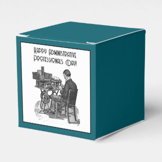 Caixinha De Lembrancinhas Administrative Professional Day Male Typist Art