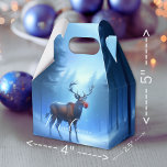 Caixinha De Lembrancinhas Adorável e Editável Wonderland de inverno<br><div class="desc">Numa noite de inverno tranquila, você tropeçou inesperadamente em uma rena. Em pé majesticamente na borda da floresta, seu nariz está brilhando. Você olha nos olhos uns dos outros por um breve momento antes que ele desapareça magicamente no céu noturno... Esta é a história por trás desta ilustração "Adorable Reindeer...</div>