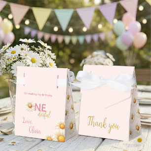 Caixinha De Lembrancinhas Aniversário de 1 ano da Daisy Ela não é UMAderful