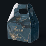 Caixinha De Lembrancinhas Azul Elegante e Dourado<br><div class="desc">Flores bonito e ouro espirram sobre um fundo azul escuro. Personalize o texto com apenas alguns cliques.</div>