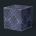 Caixinha De Lembrancinhas Azul-Meia-Noite - Vintage Grunge Damask<br><div class="desc">Caixa de favoritos de vindima em acentos de azul.</div>
