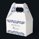 Caixinha De Lembrancinhas Azulejo Azul Talavera Festa Espanhola Casamento So<br><div class="desc">Todos amam uma festa! Esta coleção é uma mistura deslumbrante de elegância e herança cultural, inspirada nos padrões tradicionais de azulejos Talavera mexicanos. A borda floral azul vibrante exala sofisticação e um toque de charme festivo, tornando-a perfeita para sua celebração inspirada em espanhol ou mexicano. Se você está organizando uma...</div>