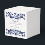 Caixinha De Lembrancinhas Azulejo Talavera Azul Casamento Fiesta Espanhola<br><div class="desc">Todos amam uma festa! Esta coleção é uma mistura deslumbrante de elegância e patrimônio cultural, inspirada nos padrões tradicionais de azulejos Talavera mexicanos. A borda floral azul vibrante exala sofisticação e um toque de charme festivo, tornando-a perfeita para sua celebração inspirada em Espanha ou México. Seja você organizando uma grande...</div>