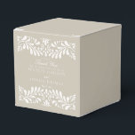 Caixinha De Lembrancinhas Azulejo Talavera Bege Estilo Espanhol Casamento Fi<br><div class="desc">Todos amam uma festa! Esta coleção é uma mistura neutra de elegância e herança cultural, inspirada nos padrões tradicionais de azulejos Talavera mexicanos. A delicada borda floral bege exala sofisticação e um toque de charme festivo, tornando-a perfeita para sua celebração inspirada em espanhol ou mexicano. Se você está organizando uma...</div>