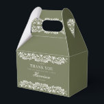 Caixinha De Lembrancinhas Azulejo Verde de Talavera Festa Espanhola Sobremes<br><div class="desc">Todos amam uma festa! Esta coleção é uma mistura deslumbrante de elegância e patrimônio cultural, inspirada nos padrões tradicionais de azulejos Talavera mexicanos. A borda floral Terracota em verde oliva terroso exala sofisticação e um toque de charme festivo, tornando-a perfeita para sua celebração inspirada em espanhol ou mexicano. Se você...</div>