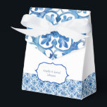 Caixinha De Lembrancinhas Azulejos de Limão da Costa do Amalfi Itália<br><div class="desc">Caixa de casamento da Costa Amalfi Itália Mediterrâneo Lemon, com azulejos azuis, limão e moldura azul. Bellissima Italia © Você pode personalizar com seus nomes. Você pode alterar a cor do texto e o estilo da fonte usando a opção personalizá-lo. NOTA: as cores exibidas on-line podem variar ligeiramente do produto...</div>