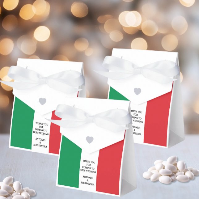 Caixinha De Lembrancinhas Bandeira Italiana com Frase Personalizada (Italian Flag Custom Wording Small Tent Box Favor with White Ribbon for Italian Weddings and Parties)