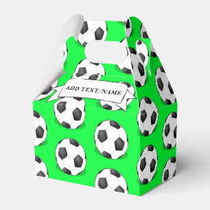 Caixinha De Lembrancinhas Bolas De Futebol Em Um Fundo Verde Nome Personaliz